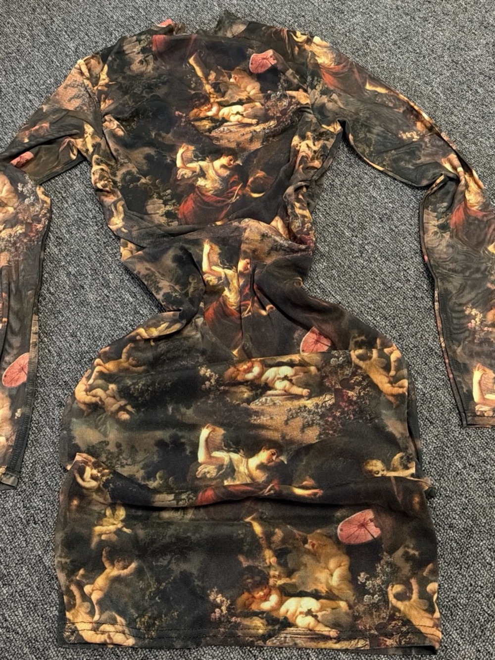 PrettyLittleThing Black Renaissance Cherub Print Long Sleeve Bodycon Dress